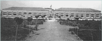 Fotografia antiga de l'escola Torres i Jonama