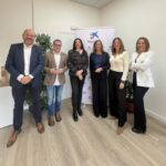 El Consell Comarcal i MicroBank signen un conveni per fomentar l’emprenedoria i l’autoocupació