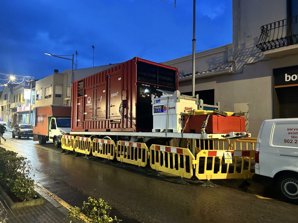 Grup electrogen al carrer de Torres i Jonama