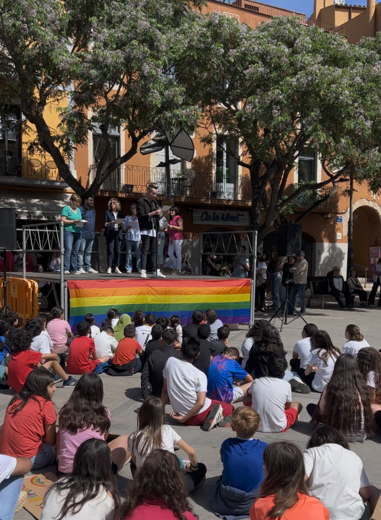 Lectura del manifest LGTBI-fòbia