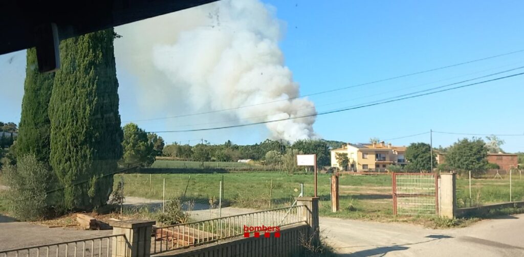 Incendi forestal a Mont-ras