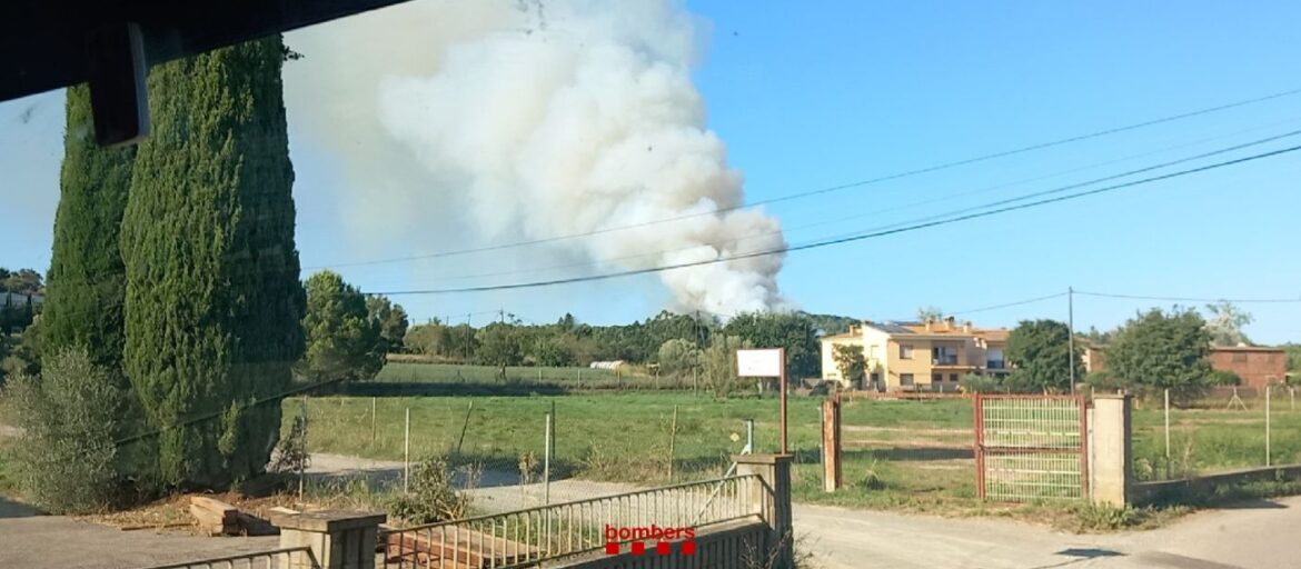 Incendi forestal a Mont-ras