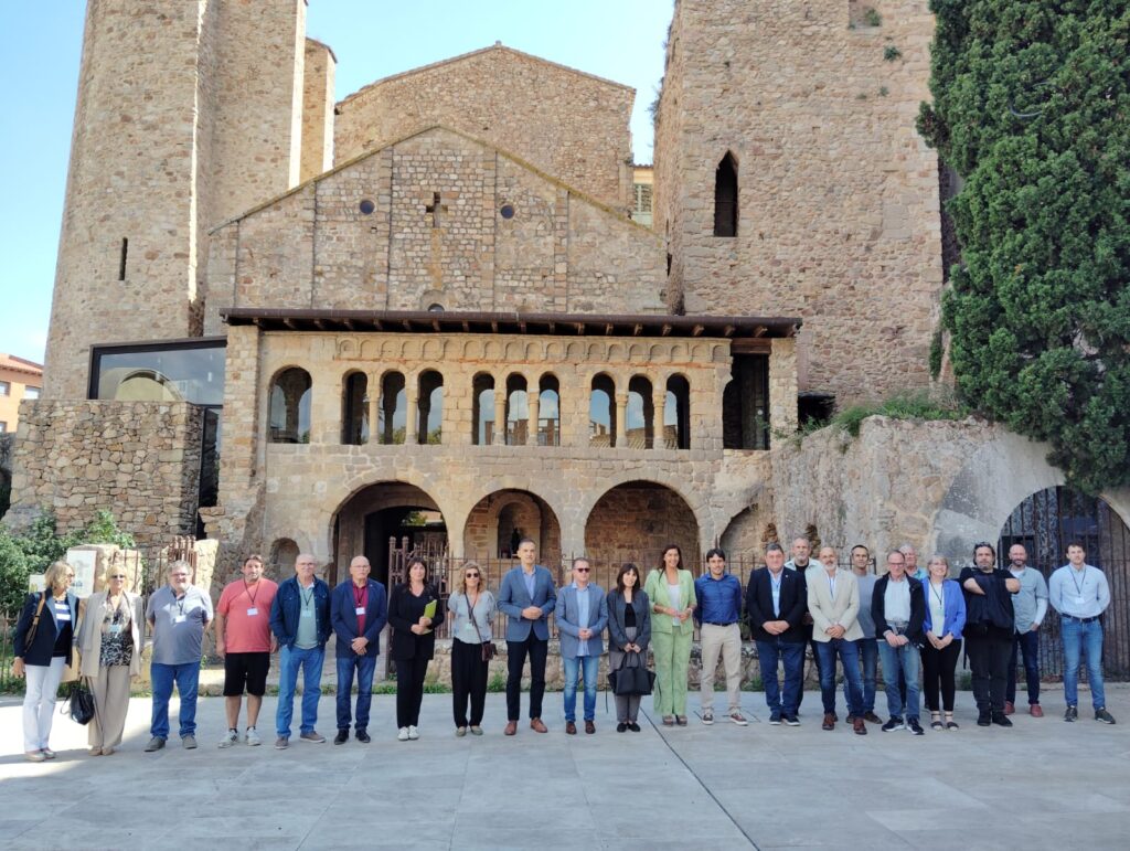 Alcaldes i regidors a la signatura de l'acord de Sant Feliu