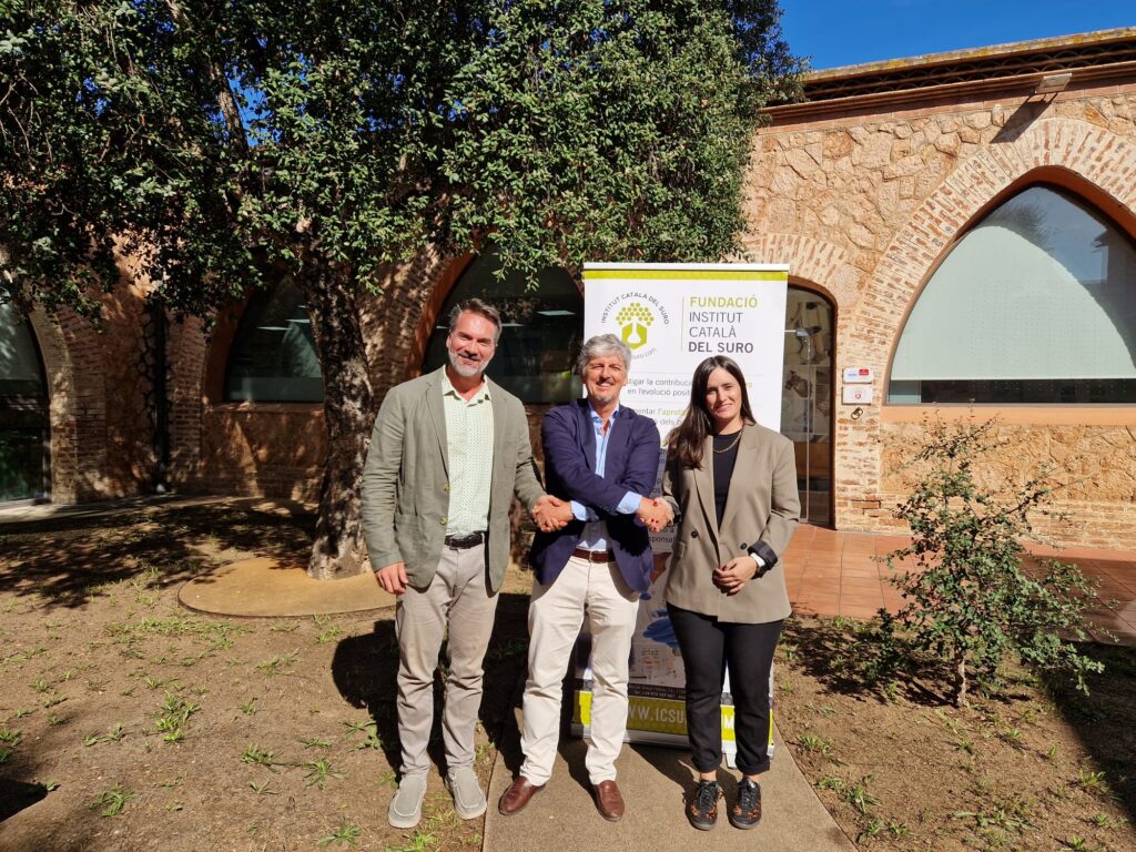Relleu a l'Institut Català del Suro
