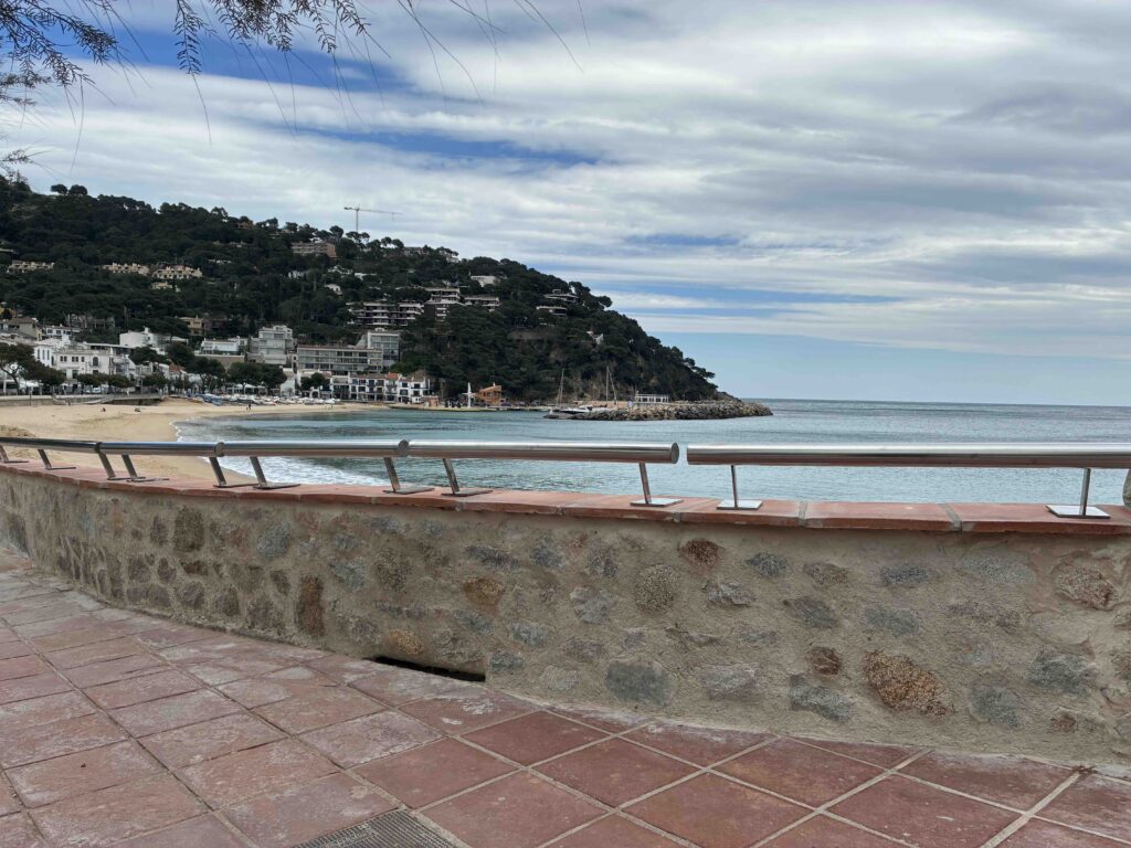 Noves baranes al passeig de Llafranc