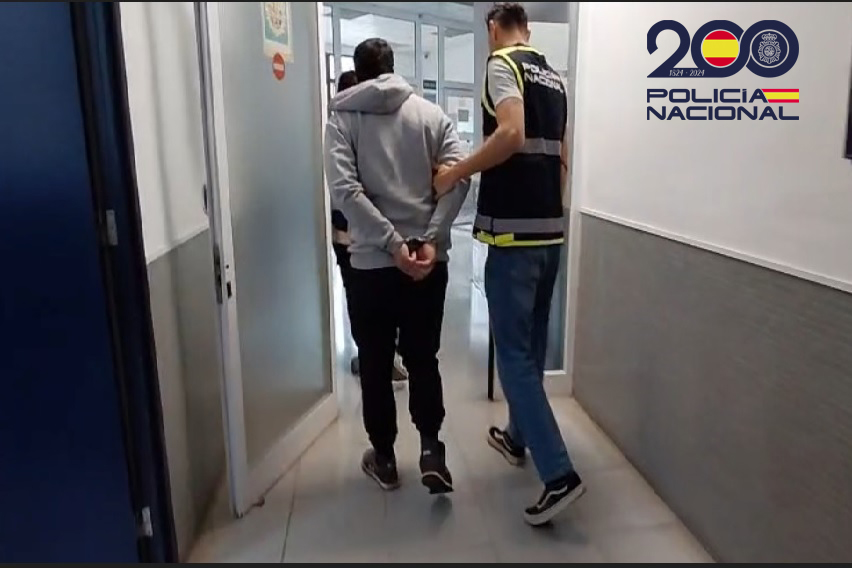 Detenció relacionada amb la pornografia infantil